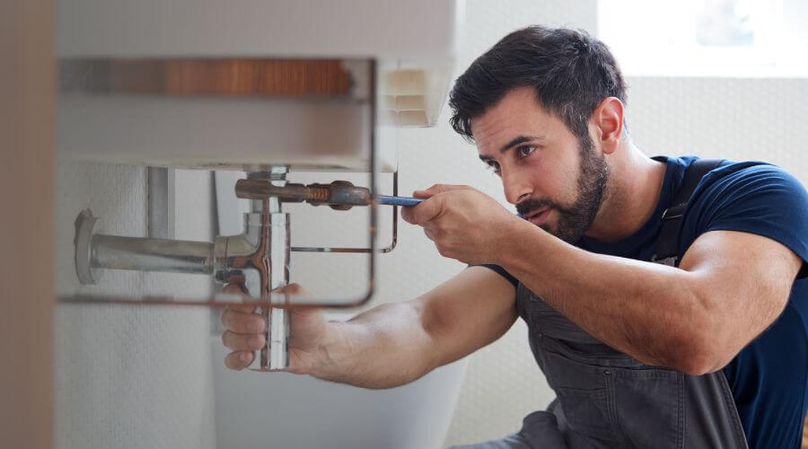 Professional water heater installation services in Mereta, TX